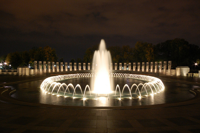 Washington, D.C.: Touring the Monuments at Night